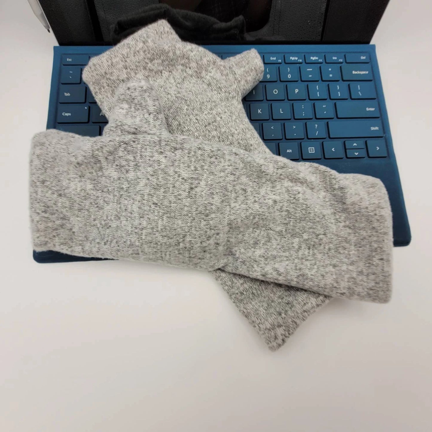 Unisex Pain Relief Computer Accessory | Fingerless Gloves with Mouse Wrist support for Bone Spur and Carpal Tunnel | Pain Relief | Sizes S M L | Pair-left & right
