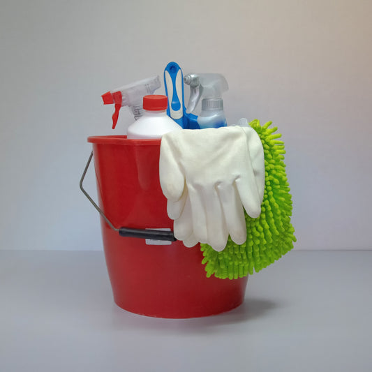 Natural Deep Cleaning Solutions: Using Eco-Friendly Products